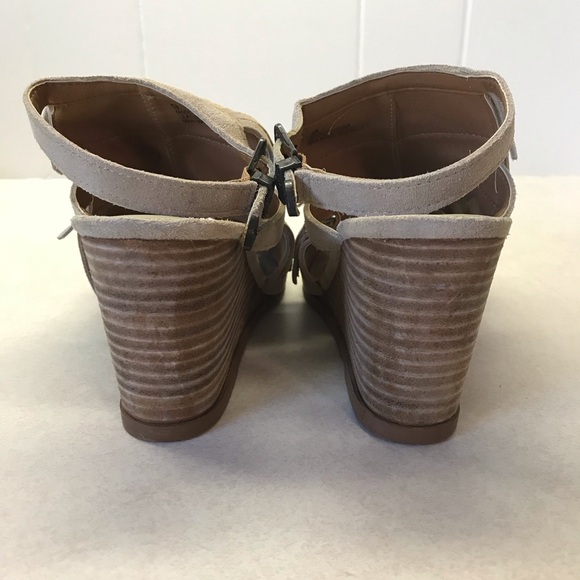 Very Volatile Fringe Wedge - Picture 5 of 9